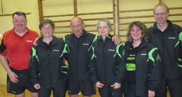 Senioren mit glattem Ergebnis